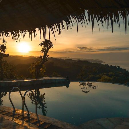Ama Awa Resort Kemadang Buitenkant foto